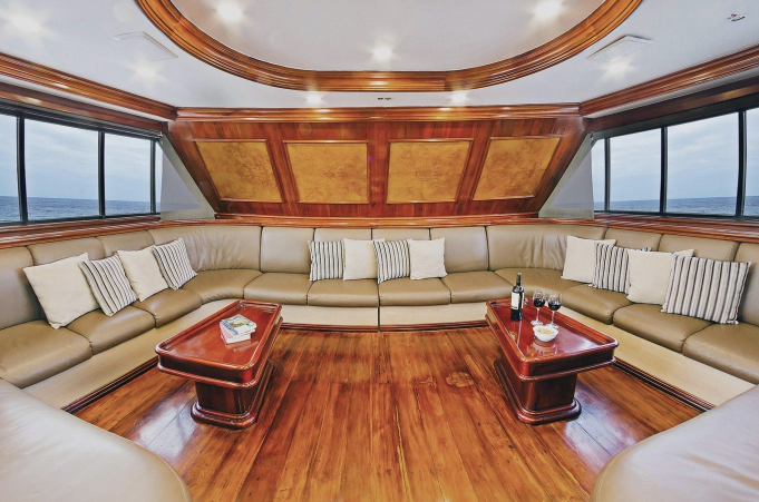 Liveaboard, home away from home